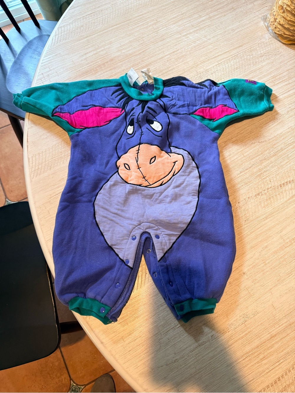 Disney Eeyore Pooh Vintage Footed One-Piece Romper - Purple size 18 months